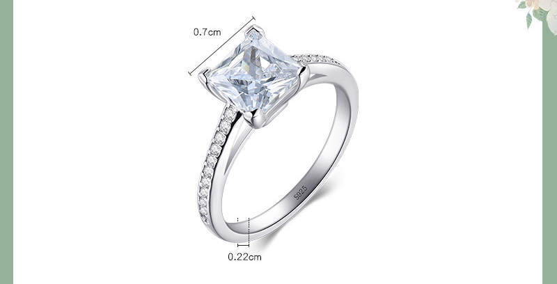 Classic Luxury Platinum-Plated Silver Ring with Sparkling Diamond
